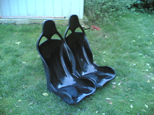 Rescued attachment Pair low side smoothy seats.jpg